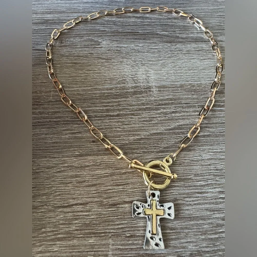 Free People stylish necklace